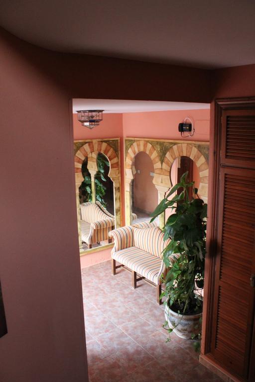 Hostal Alhambra ซาโฮรา ภายนอก รูปภาพ