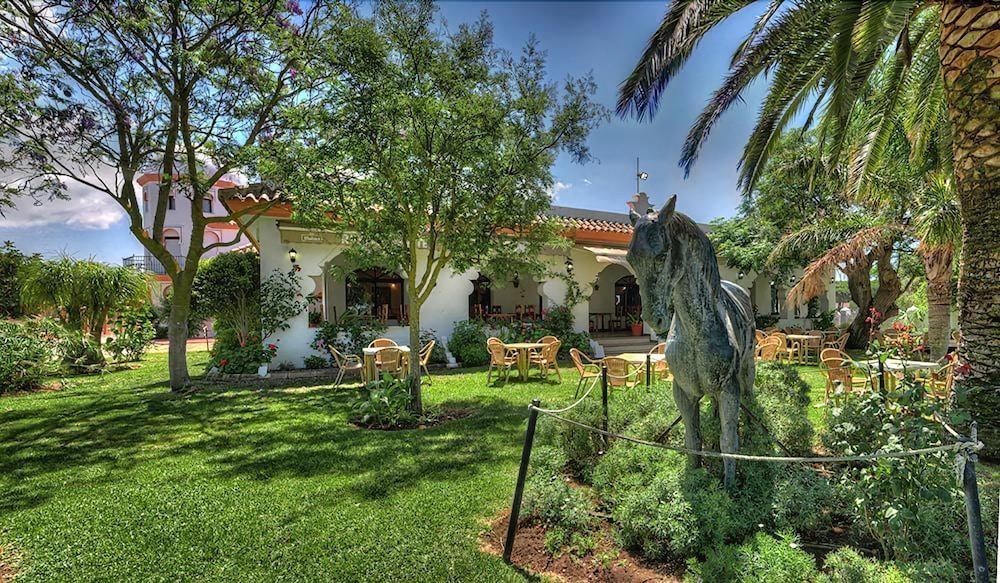 Hostal Alhambra ซาโฮรา ภายนอก รูปภาพ